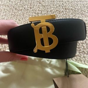 NWT Burberry Belt - monogram reversible - new with tags
